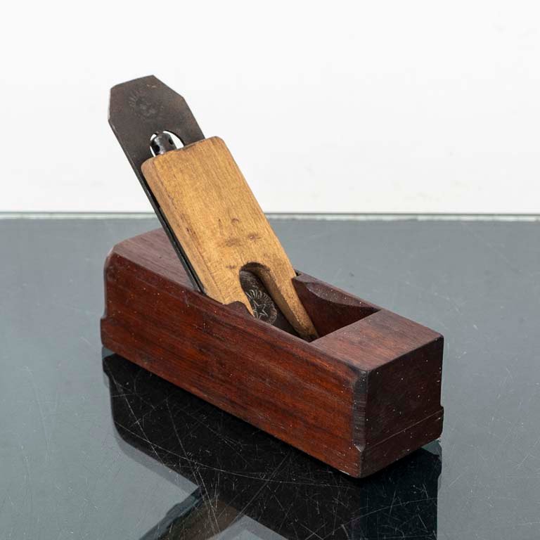 Item 2106466 - Image 0