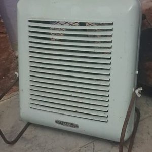 Lote anterior: Estufa Eléctrica Antigua Funcional