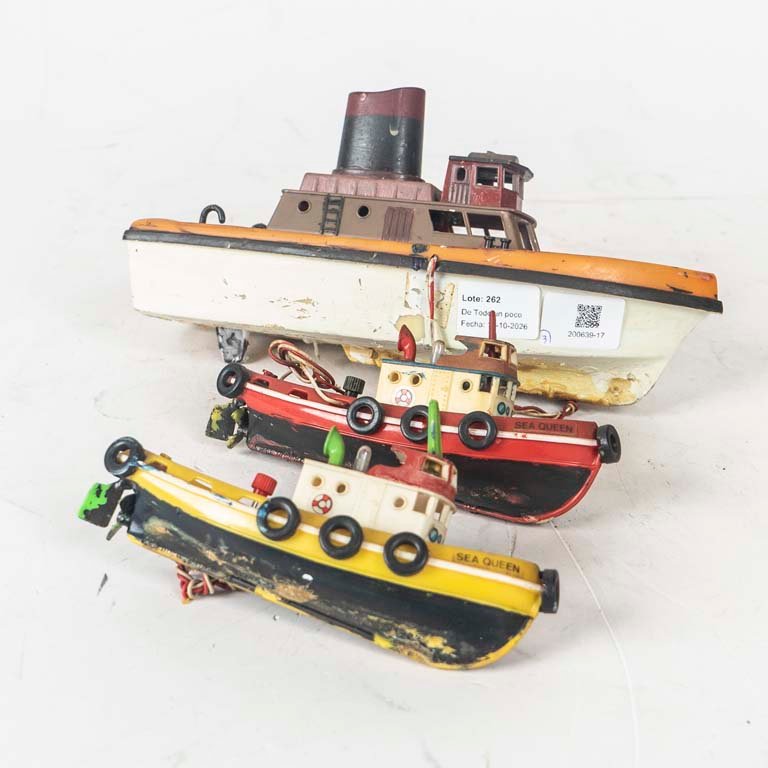 Lote de 3 Barcos de Juguete de Plástico y Metal