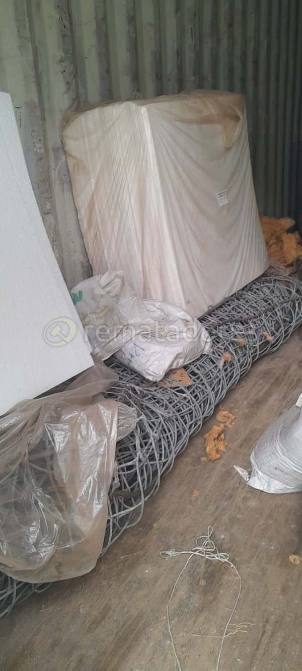 Lote de Materiales de Construcción y Embalaje