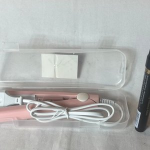 Lote anterior: Planchita de Pelo Rosa con Estuche y Marcador