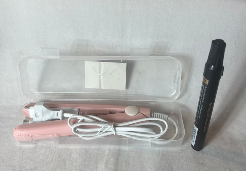 Planchita de Pelo Rosa con Estuche y Marcador