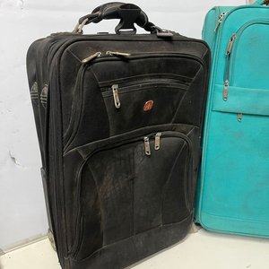 Set de 2 Valijas de Viaje: Negra y Turquesa - imagen 2