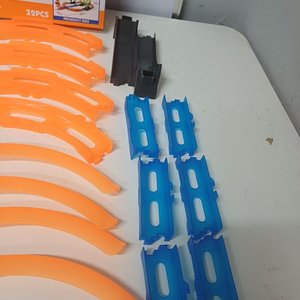 Pista de Carreras "Track Racing" con Auto y Accesorios - imagen 7