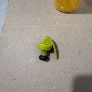 Botella Deportiva Keep Amarilla 800 ml con Tapa a Presión - imagen 2