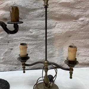 Lote de 3 Lámparas de Bronce Estilo Clásico - imagen 2