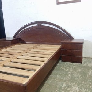 Cama de 2 plazas totalmente desarmable con 2 mesas de noche de 3 cajones - imagen 4