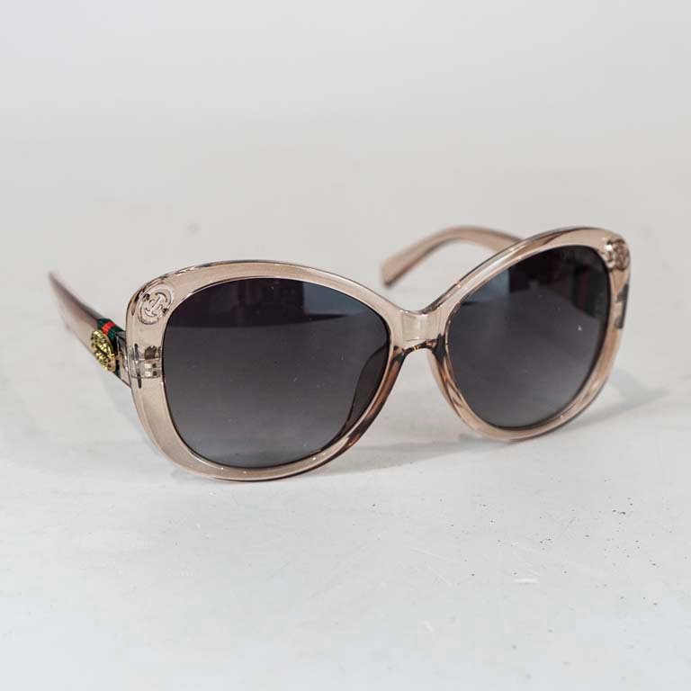 Lote anterior: Par de gafas de sol de buena calidad