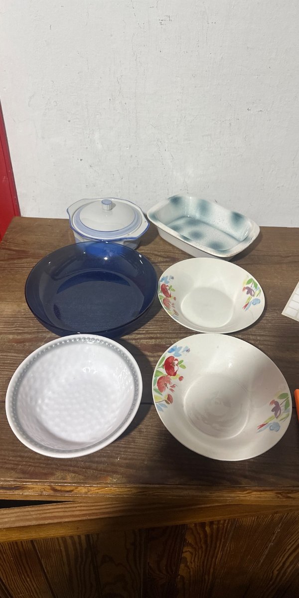 Juego de Bandejas y Platos de Cerámica y Vidrio