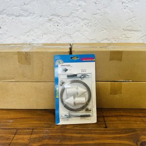 Lote #013a – Cuatro cajas de Kit de sujetadores para cortinas, cada caja contiene cinco kit - imagen 1