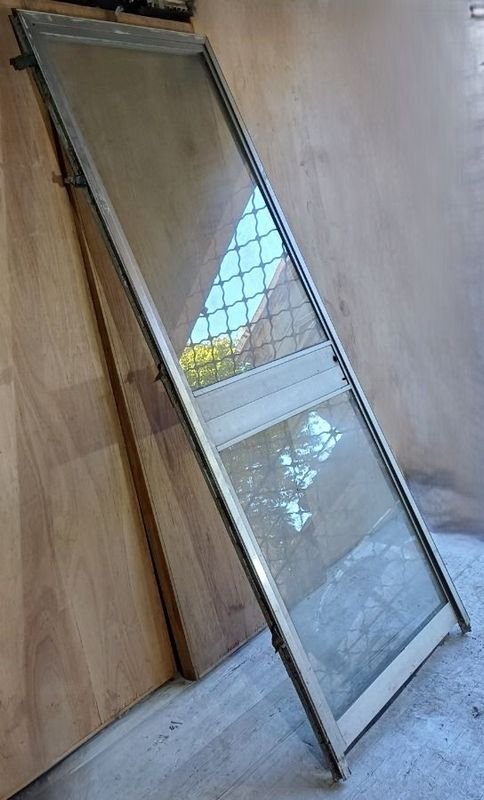 Puerta de aluminio con marco y panel de vidrio - imagen 4