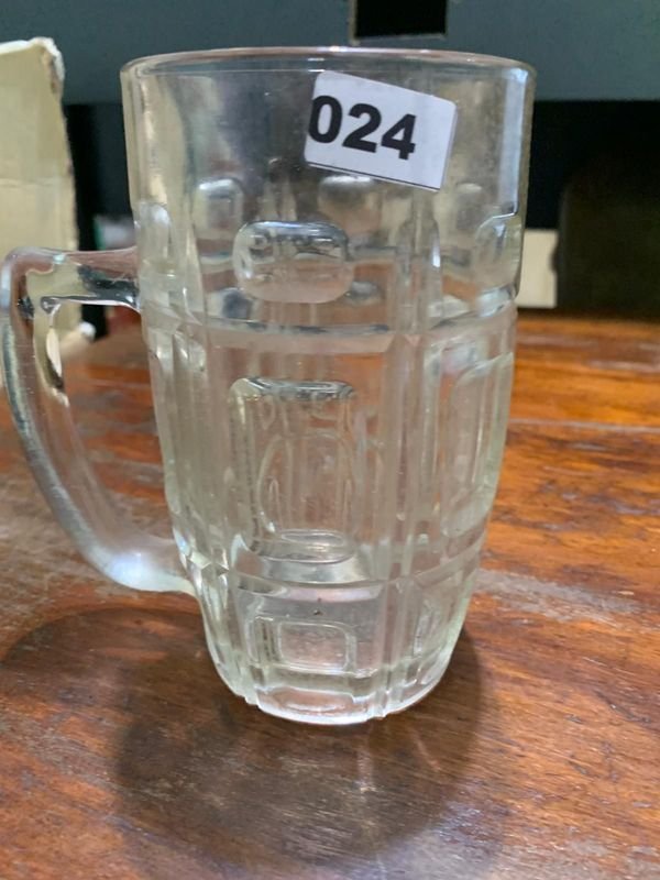 Dos Jarras de Cerveza de Vidrio Claro - imagen 3