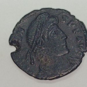 Moneda Romana Antigua Follis de Valentiniano I - imagen 2