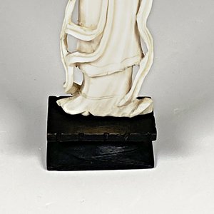 Talla de Marfil de Dama Antigua, 13 cm de Altura - imagen 3