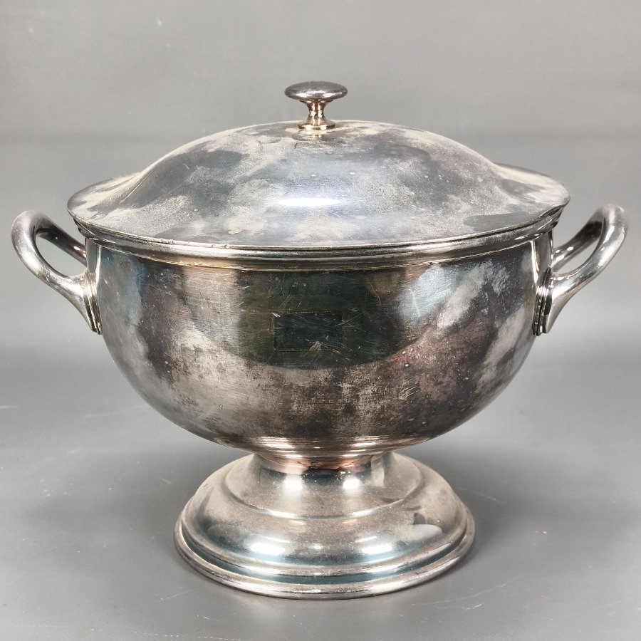 Lote siguiente: Sopera en platina Egerton Sheffield con pie