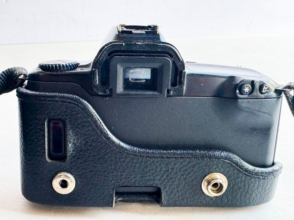 Venta de Máquina de Fotos CANON con Estuche y Lámpara de Emergencia - imagen 7