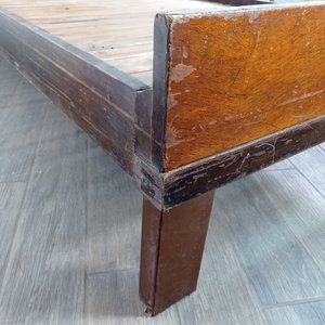 Cama de 1 Plaza en Cedro con Detalles de Uso - imagen 6