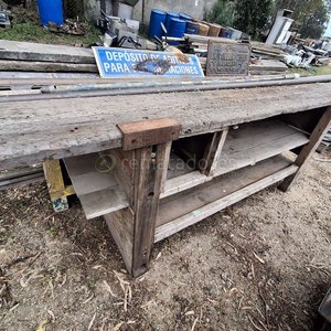 Lote anterior: Banco de Trabajo de Madera Rústico con Estantes