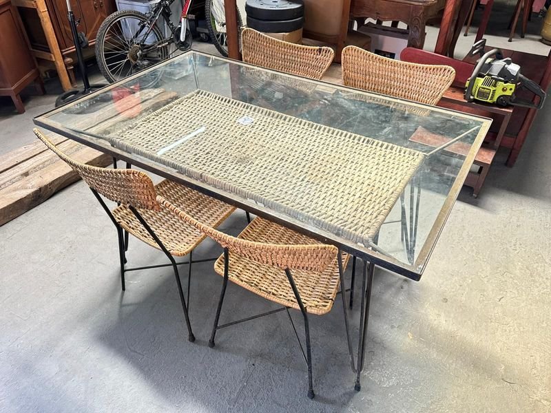 Juego de comedor de hierro y mimbre con mesa y sillas - imagen 3