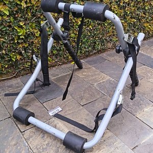 Portabicicletas Reforzado para Baúl de Auto o Camioneta - imagen 2