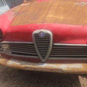 Alfa Romeo Berlina Clásico - Sin Motor ni Caja - imagen 2