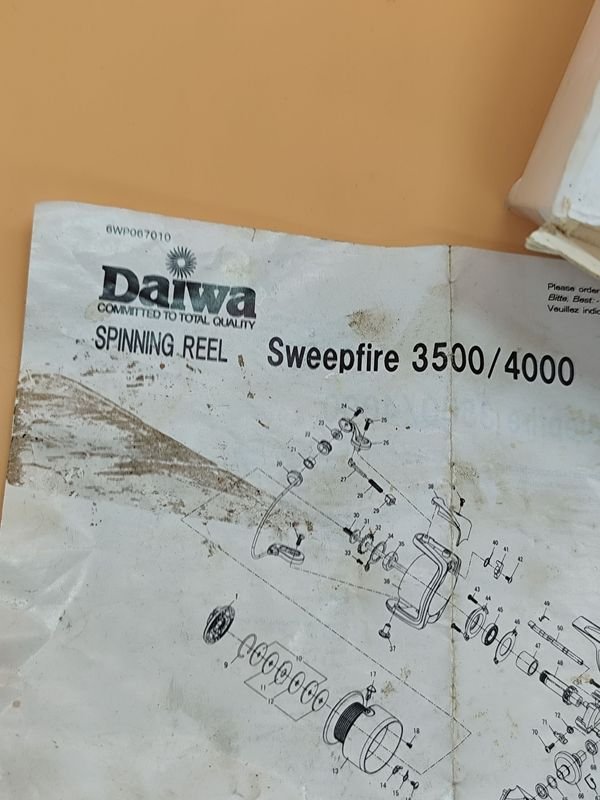 Reel frontal Daiwa Sweepfire 4000 - NUEVO SIN USO ALGUNO - imagen 6