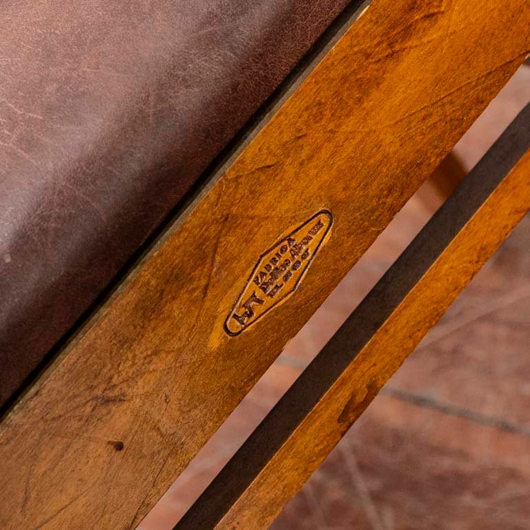 Sillas de madera tapizadas en cuerina, Delfino Alvarez - imagen 2