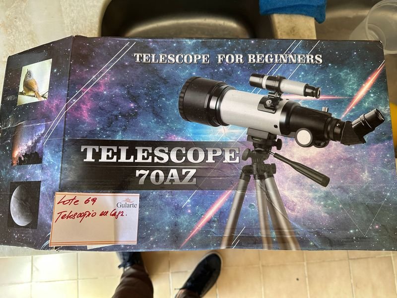 Lote anterior: Telescopio para principiantes con 70mm de apertura y montaje AZ