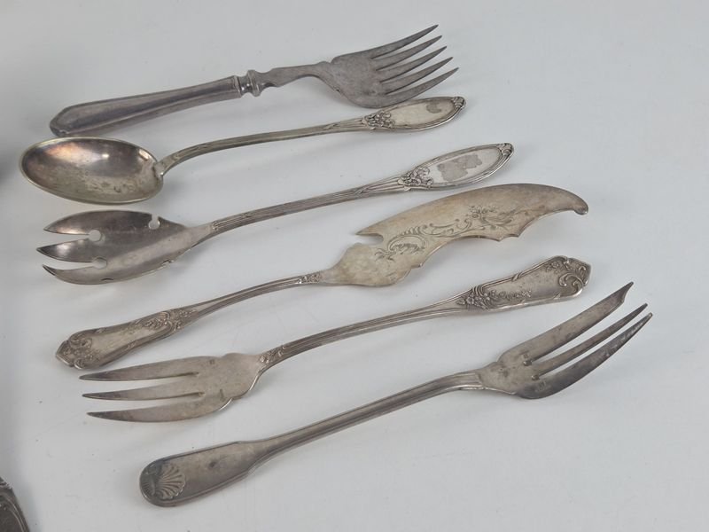 Cubiertos de servicio europeos en plata, excelente condición - imagen 9