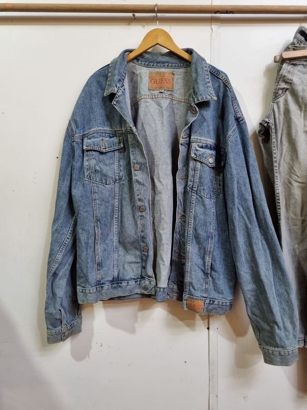 Item 843836 - Image 1