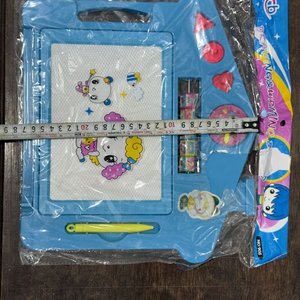 Tablero Mágico para Dibujar y Escribir con Forma de Casita Celeste - imagen 4