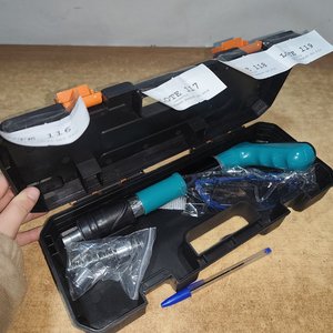 Remachadora/Clavadora para Fulminantes con Accesorios en Caja - imagen 3