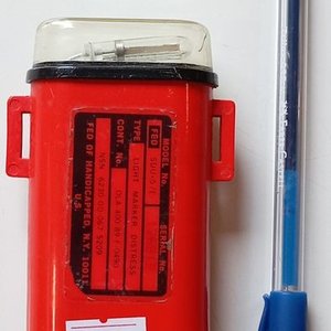 Lámpara de Señalización Estroboscópica de Supervivencia SDU-5/E Roja - imagen 4