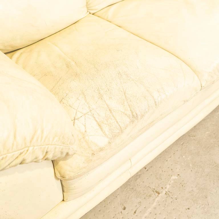 Sofá de cuero beige en excelente estado - imagen 3