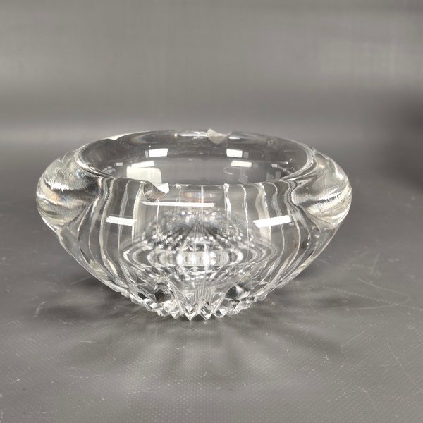 Cenicero de Cristal Grueso con Diseños Tallados - imagen 1