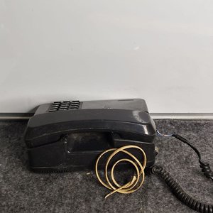 Teléfono Fijo Negro LR Telecom con Teclado Numérico - imagen 4
