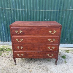 Lote siguiente: Cómoda Francesa Antigua de Madera con Tiradores Dorados