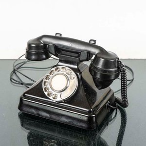 Lote siguiente: Teléfono Antiguo de Disco Negro - Pieza de Colección