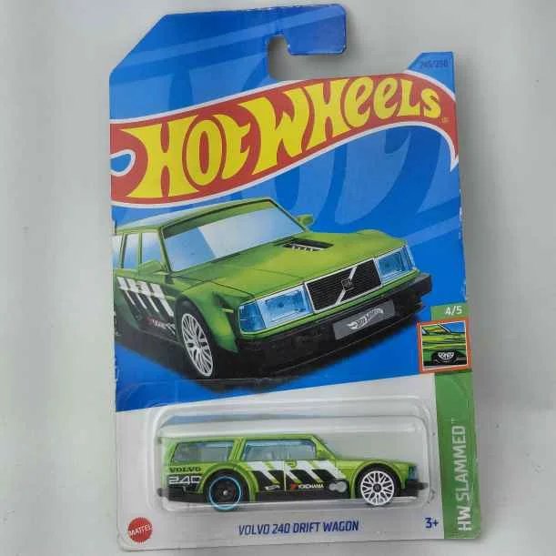 Item lote-164-hotwheels-volvo-240-copia - Image 0