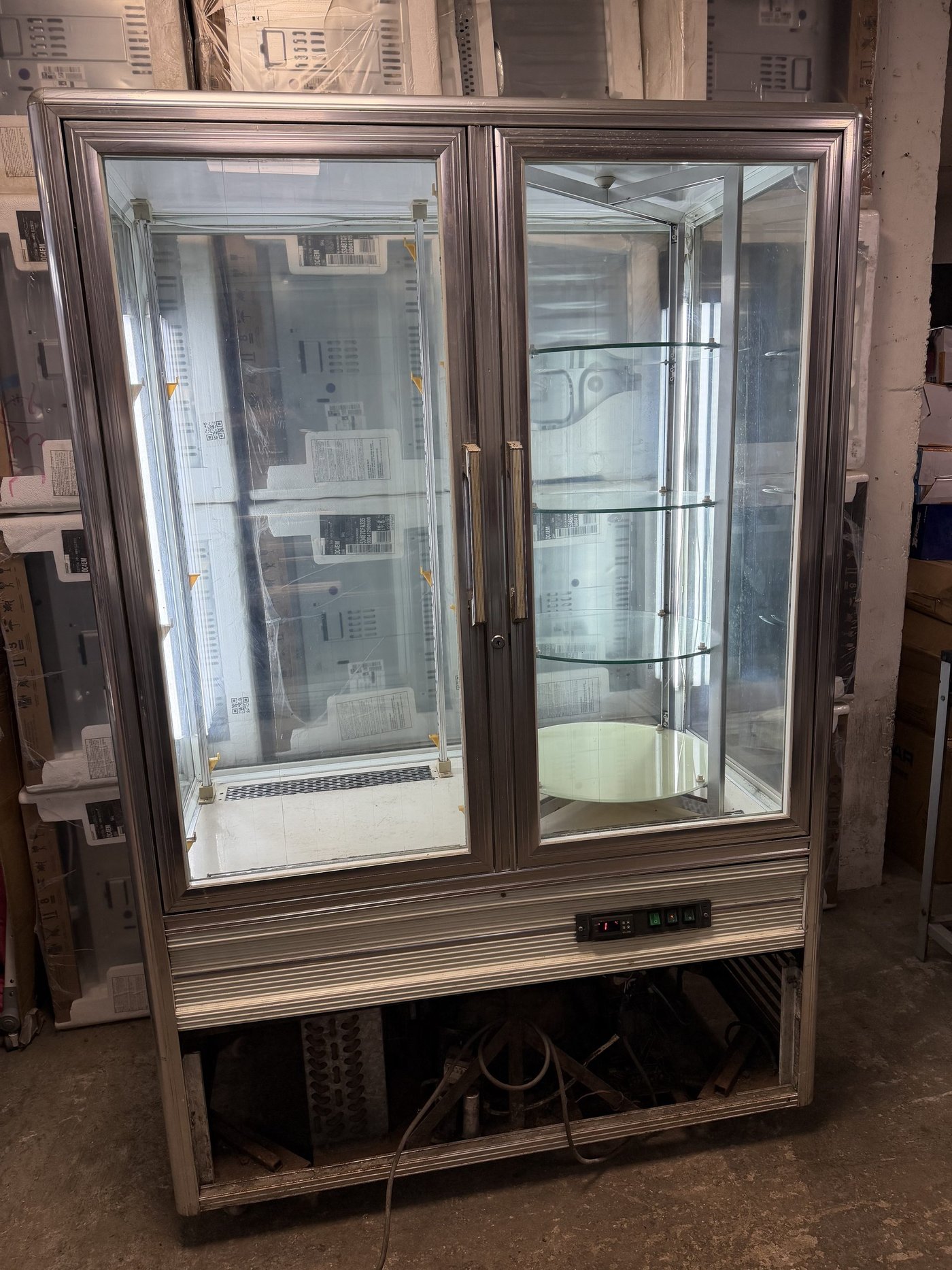 Vitrina Exhibidora Refrigerada de Postres, Cuatro Caras Vidriadas, Iluminación LED