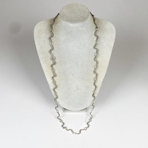 Lote siguiente: Pulsera de Plata 925 con Eslabones Ondulados y Cadena Trenzada