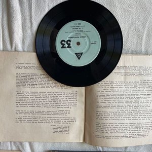 Disco de Vinilo "El Minué Montonero" con Libro y Funda - imagen 3