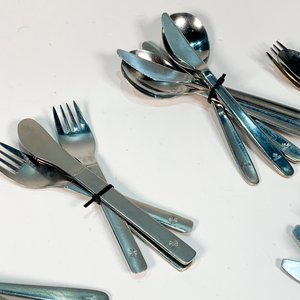 Set de Cubiertos y Salsera de Aerolíneas Varias - imagen 2