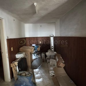 Casa a refaccionar en amplio terreno - imagen 5
