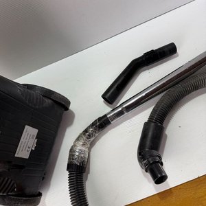 Aspiradora Panavox 1600W Negra con Accesorios - imagen 5