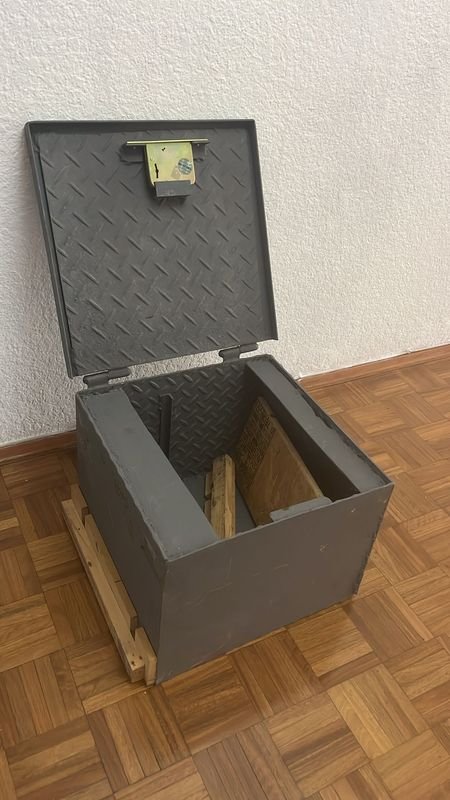 Caja de hierro macizo sin cerradura - imagen 4