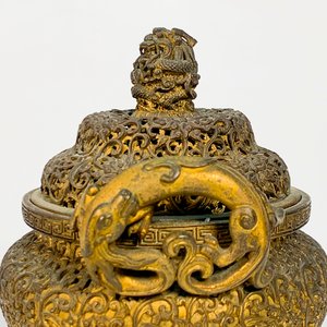Sahumador de Bronce con Patas de Elefante y Asas Decorativas - imagen 3