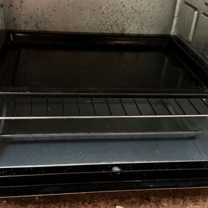 Pequeña Cocina Eléctrica Punktal PK-38L con Hornalla Doble - imagen 4