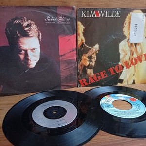 Dos discos simples: Robert Palmer "Mercy Mercy Me" (1990) y Kim Wilde "Rage To Love" (1984) - imagen 1