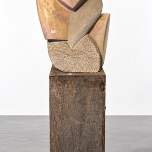 Escultura Abstracta en Piedra de Aurelio Lebrato sobre Base de Durmiente - imagen 1